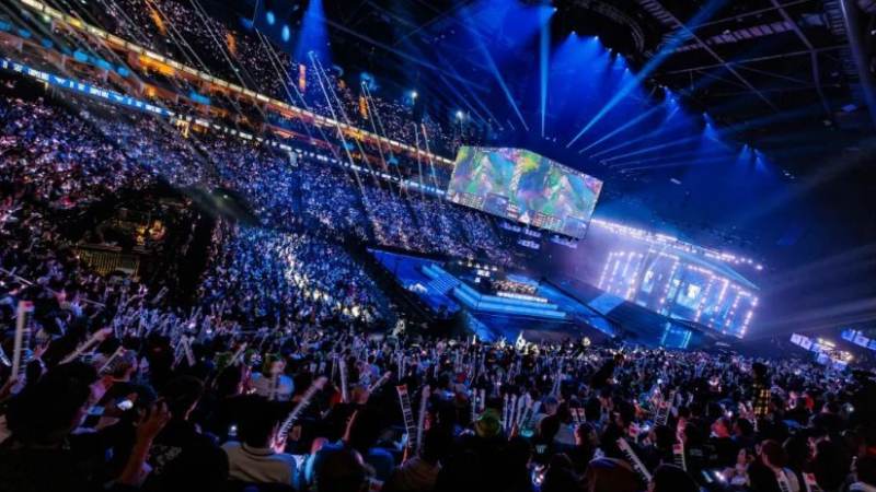 四季体育(SPORTS)官方网站 · Four Seasons Sports 边锋与中锋:终结方式的差异